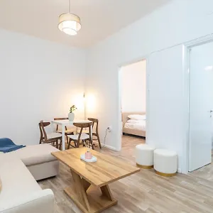Mainavenue Living Local Θεσσαλονίκη