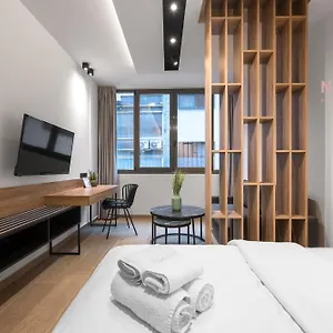 Vellow Door, Nilie Hospitality Mgmt Θεσσαλονίκη